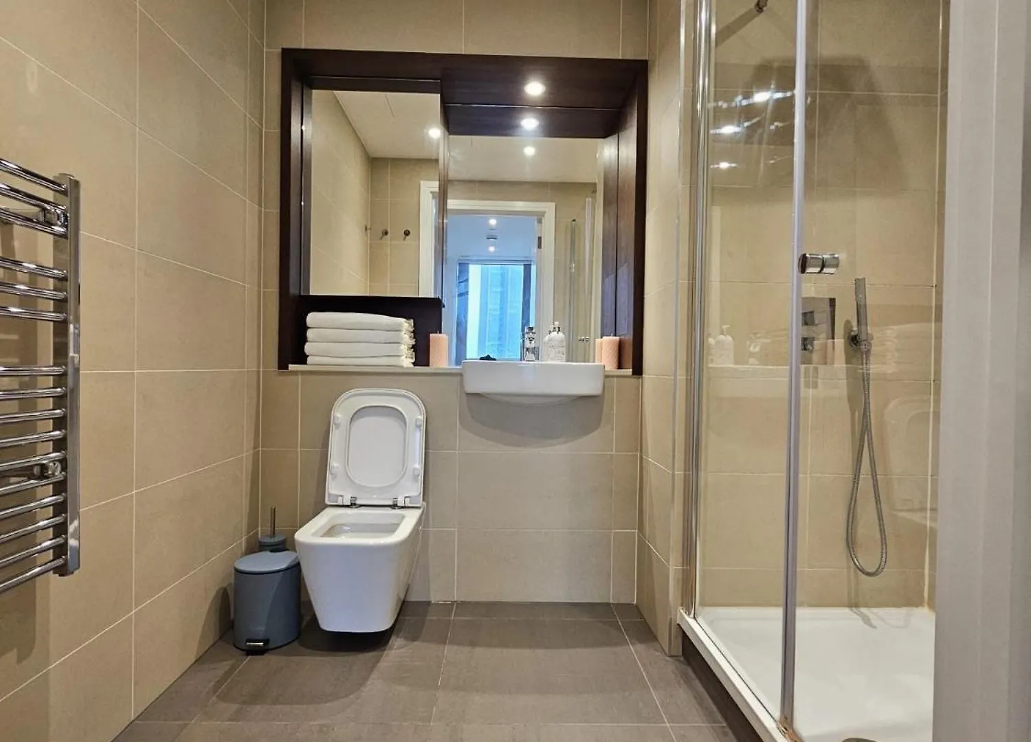 Cozy London Apartment Canary Wharf